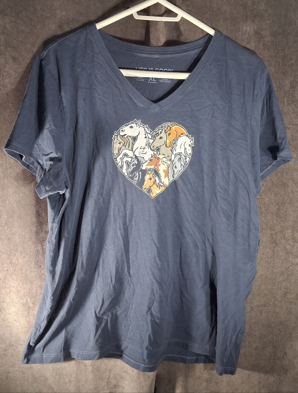 Life Is Good Horses Heart Crusher Darkest Blue Graphic V-Neck Tee VG- XL